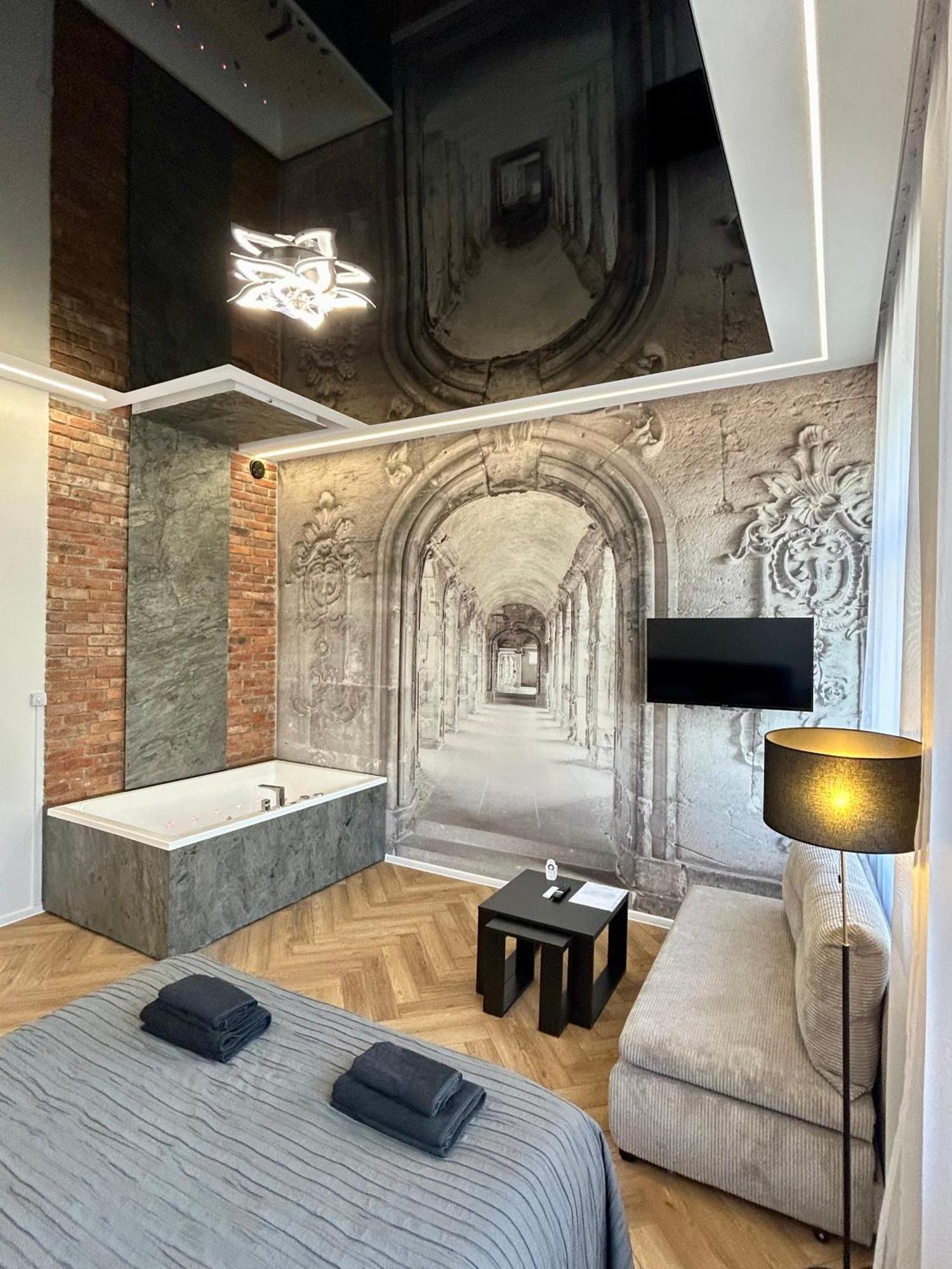 Sky Mirror Jacuzzi Leilighet Krasków